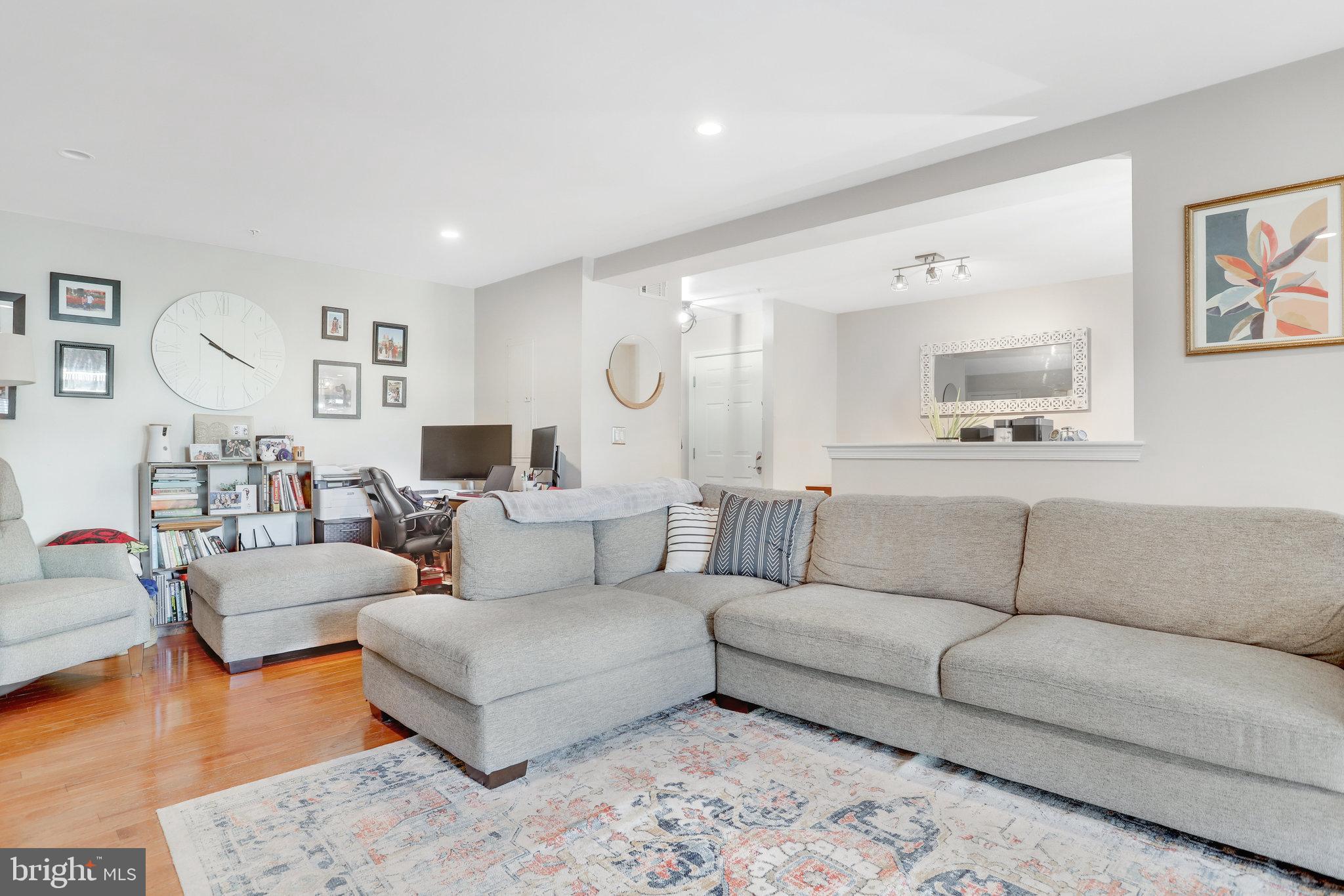 WEST VILLAGE OF SHIRLINGTON - Residential