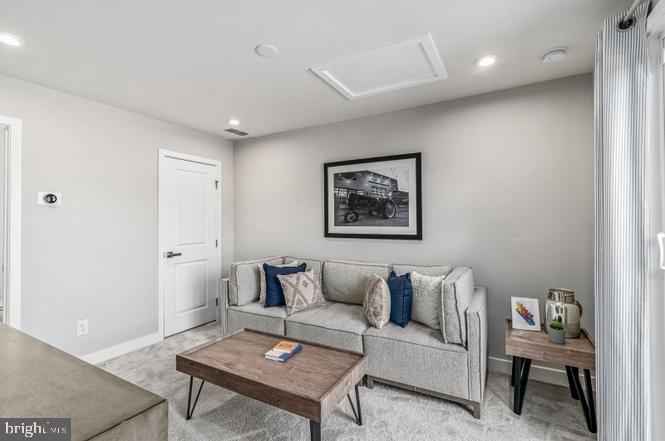 RESERVOIR HILL - Residential