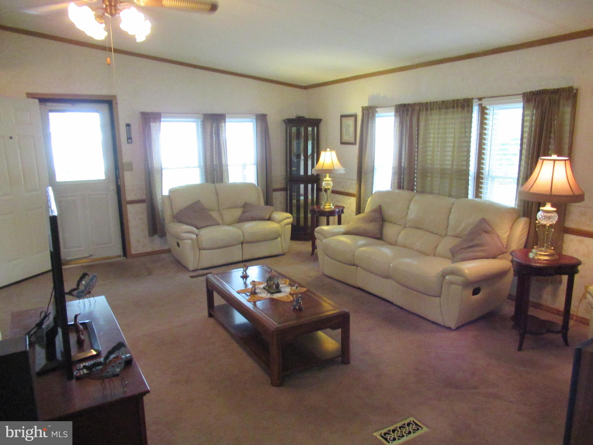 739 DOGWOOD DRIVE