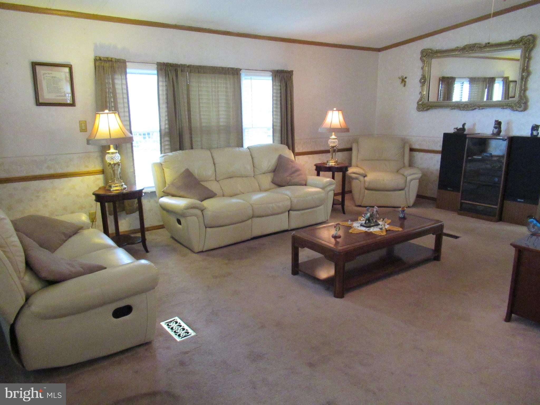 739 DOGWOOD DRIVE