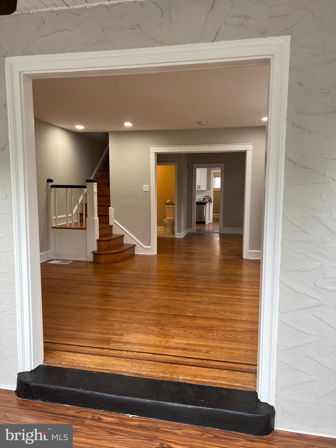 DREXEL PLAZA - Residential Lease