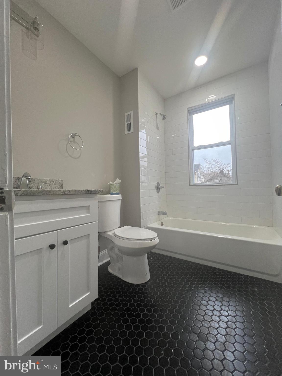 DREXEL PLAZA - Residential Lease