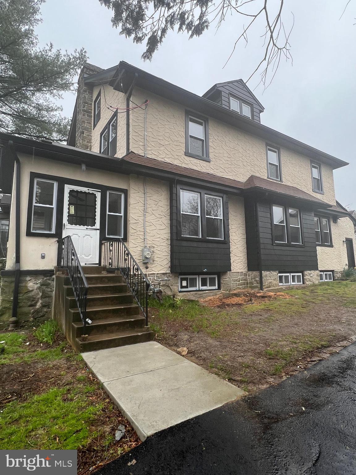 DREXEL PLAZA - Residential Lease