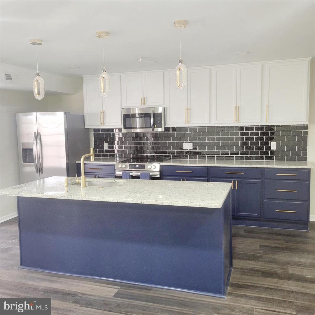 WOODBRIDGE - Residential Lease