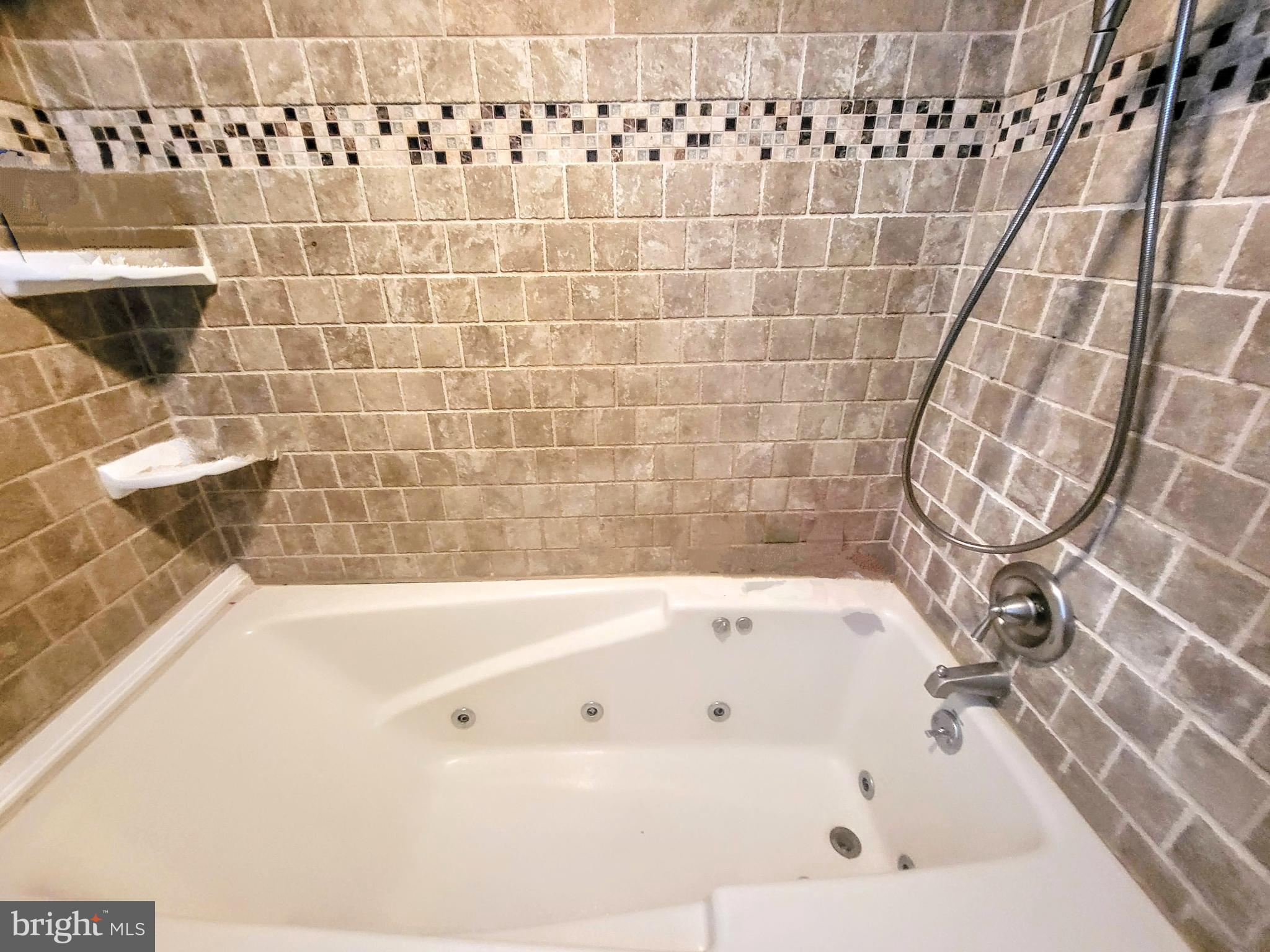 ROSEDALE - Residential