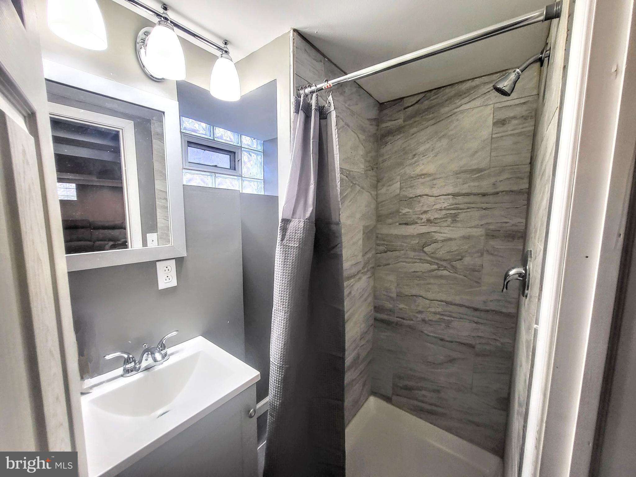 ROSEDALE - Residential