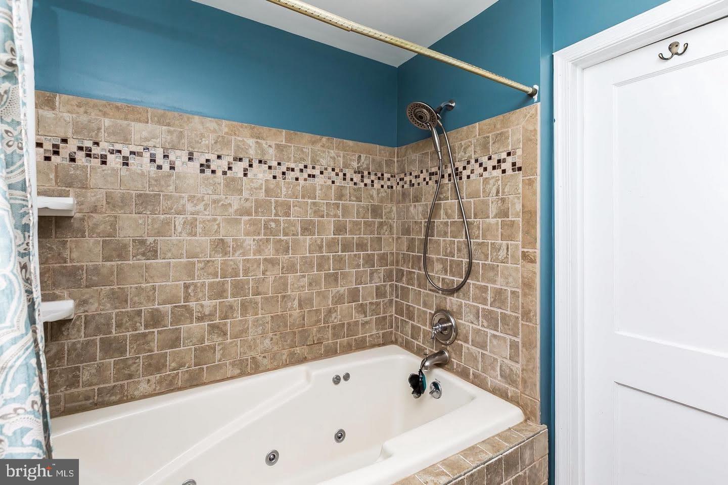 ROSEDALE - Residential