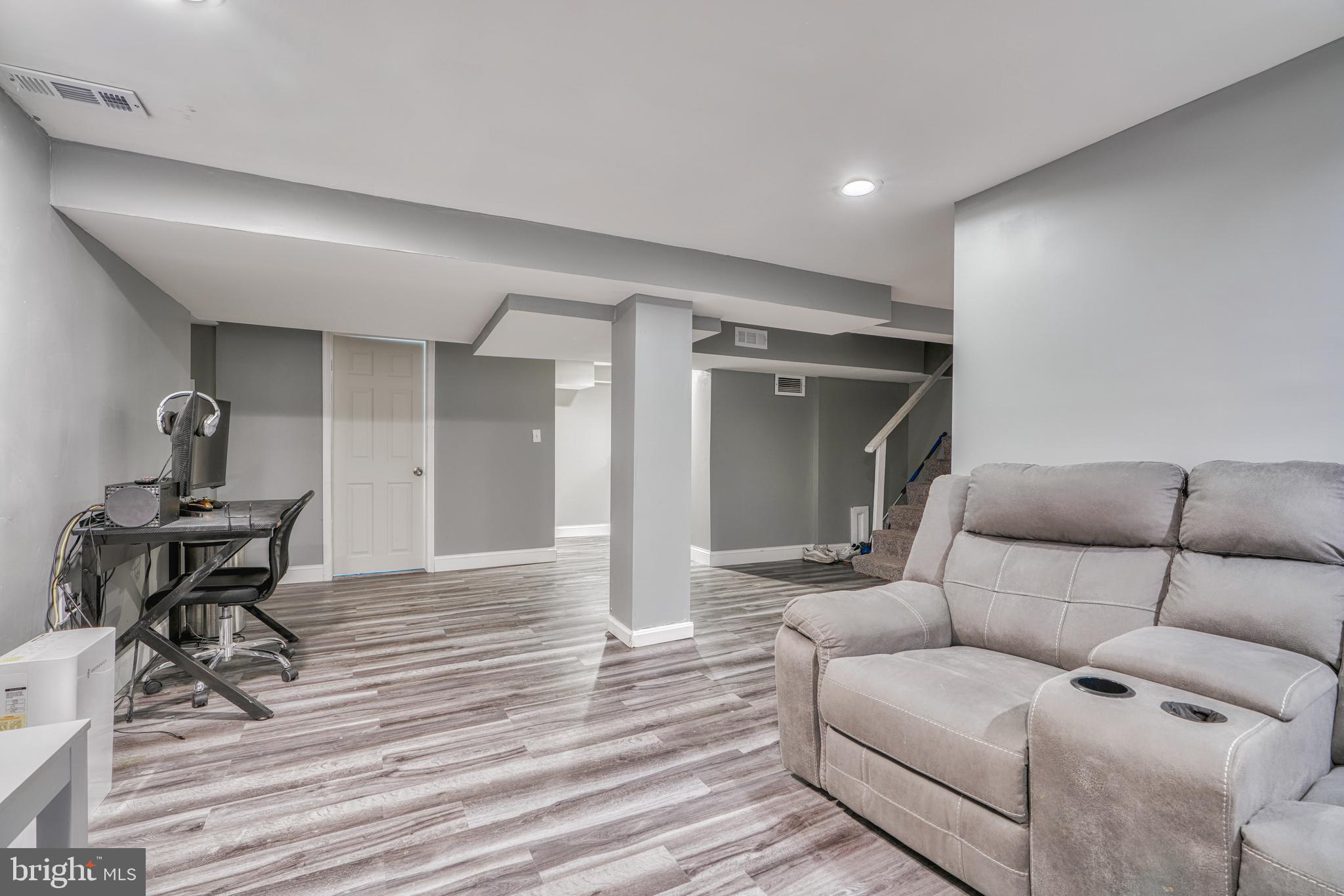 ROSEDALE - Residential