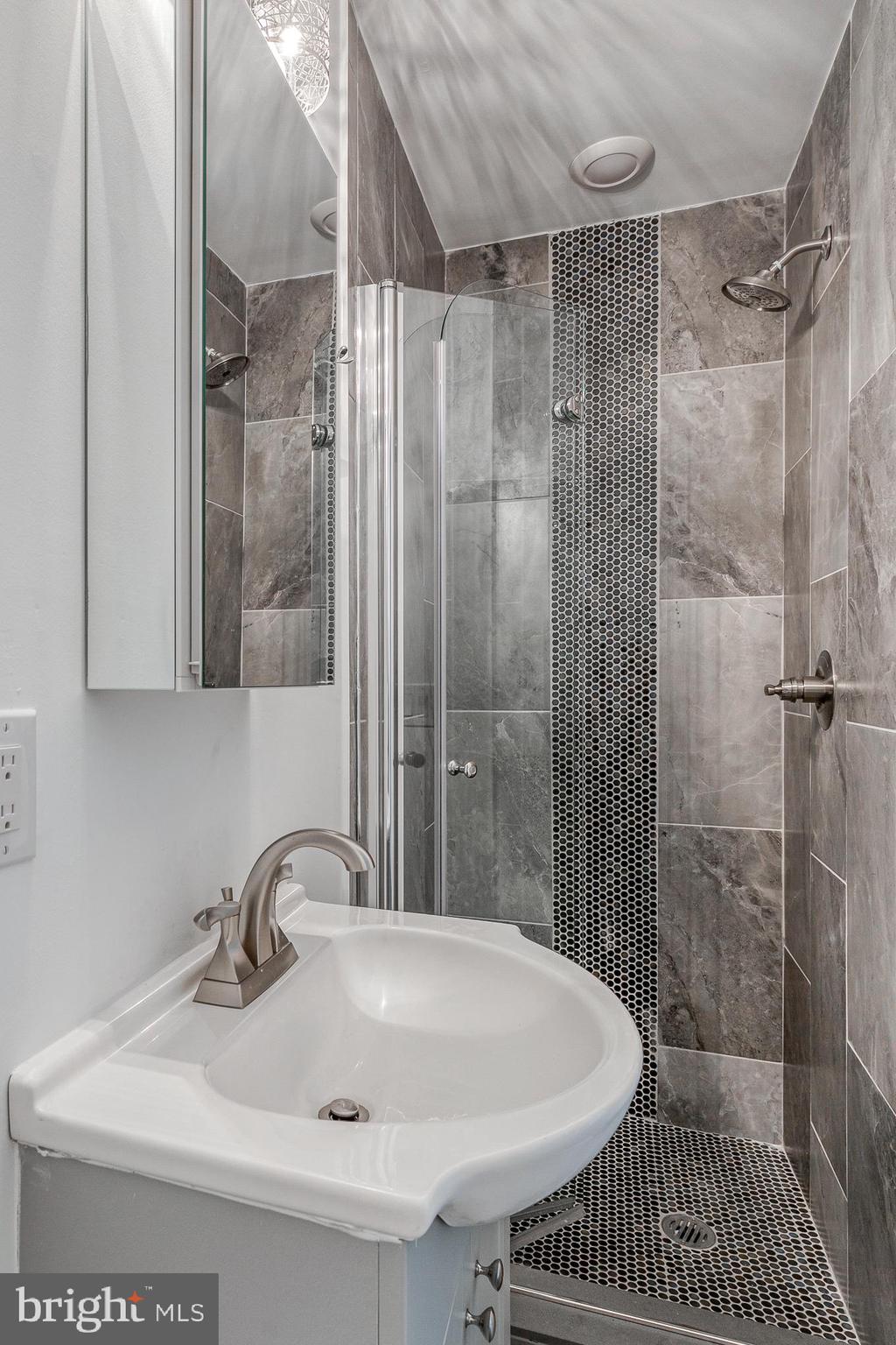 HARTRANFT - Residential Lease