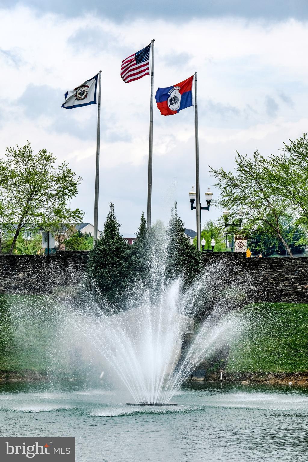 LAKELAND PLACE - Residential