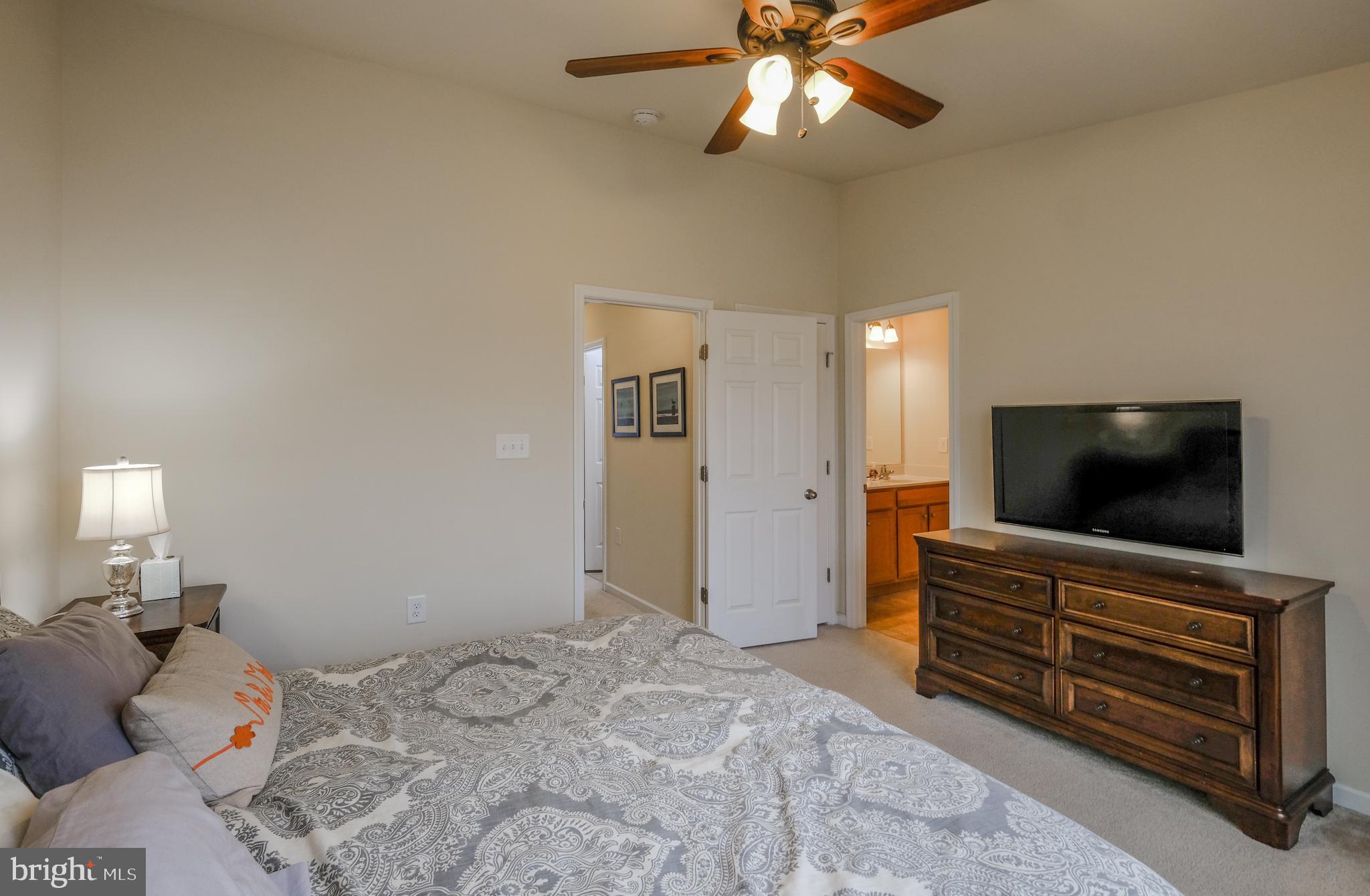 LAKELAND PLACE - Residential