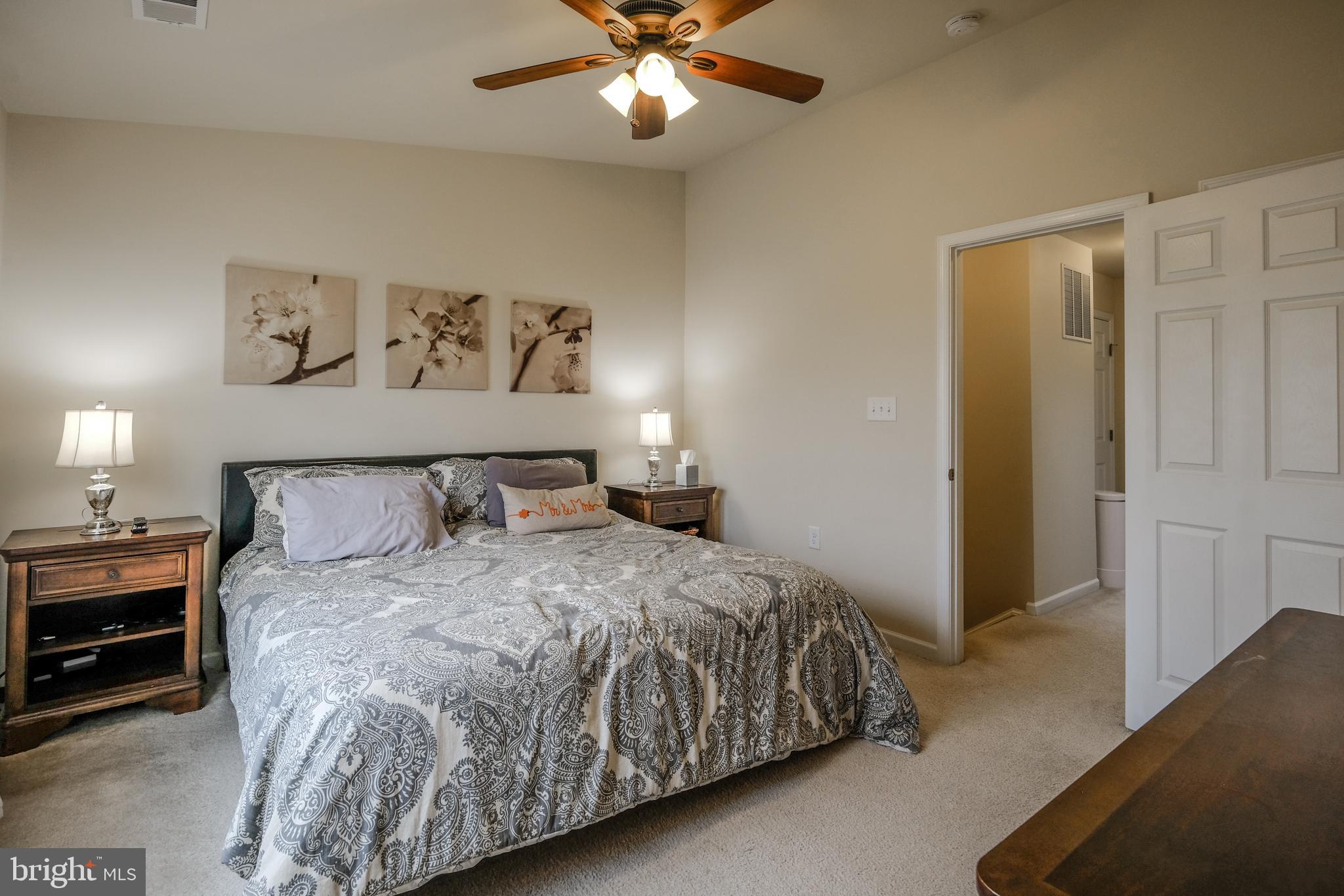 LAKELAND PLACE - Residential