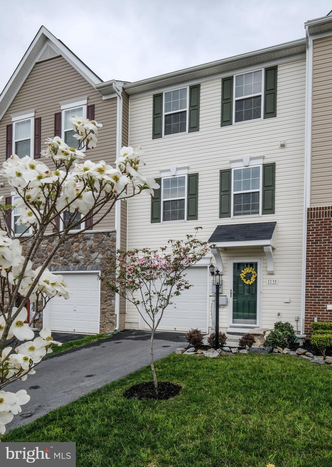 LAKELAND PLACE - Residential