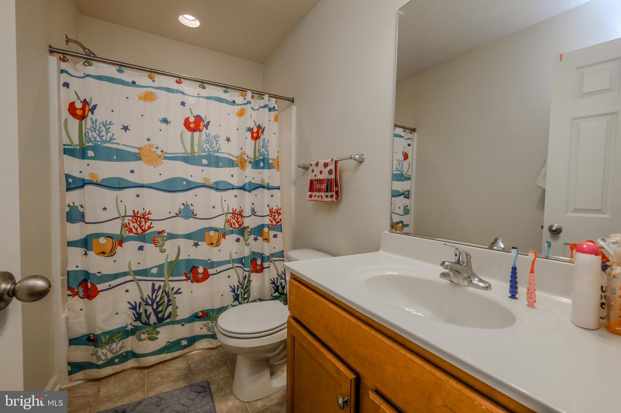 LAKELAND PLACE - Residential