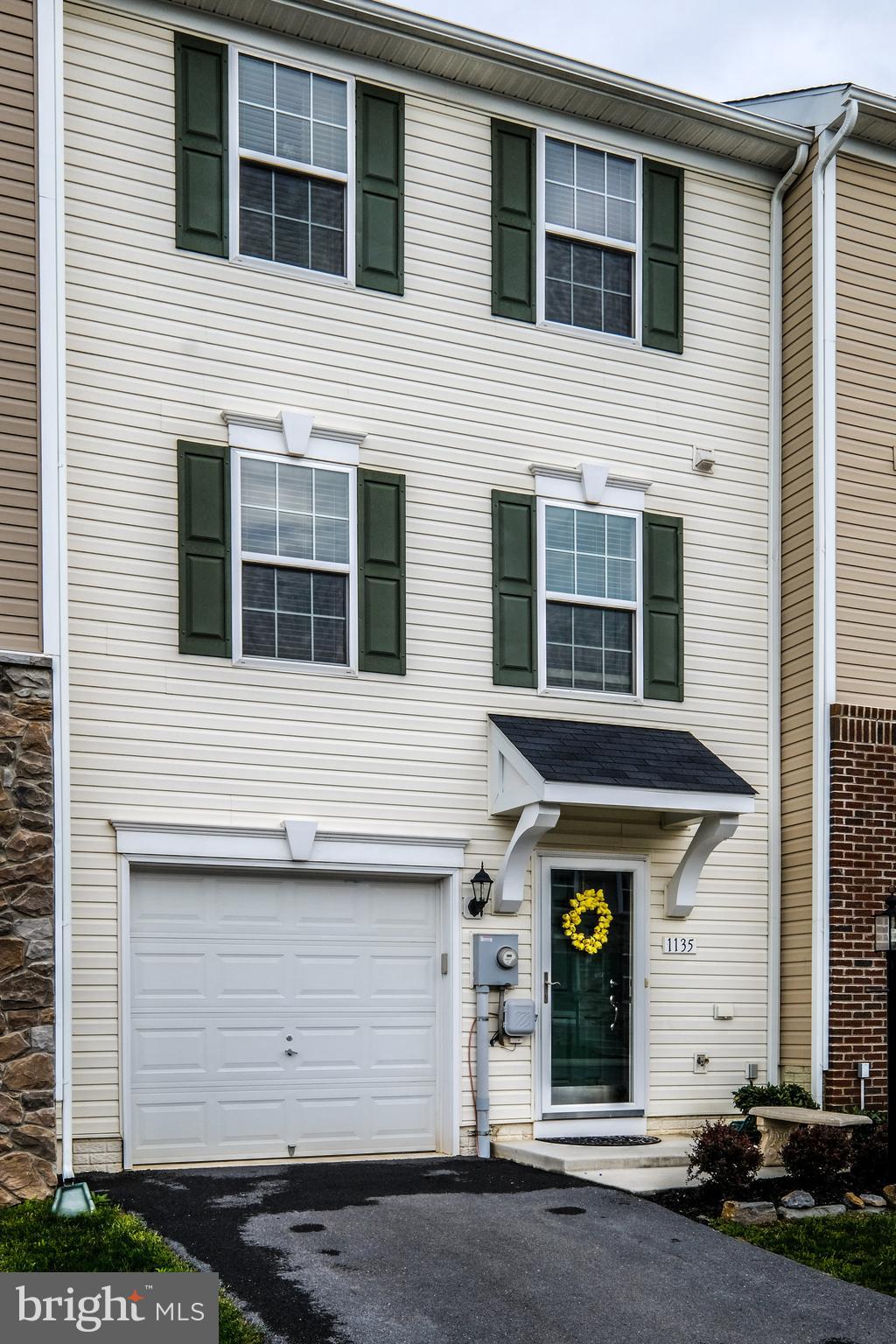 LAKELAND PLACE - Residential