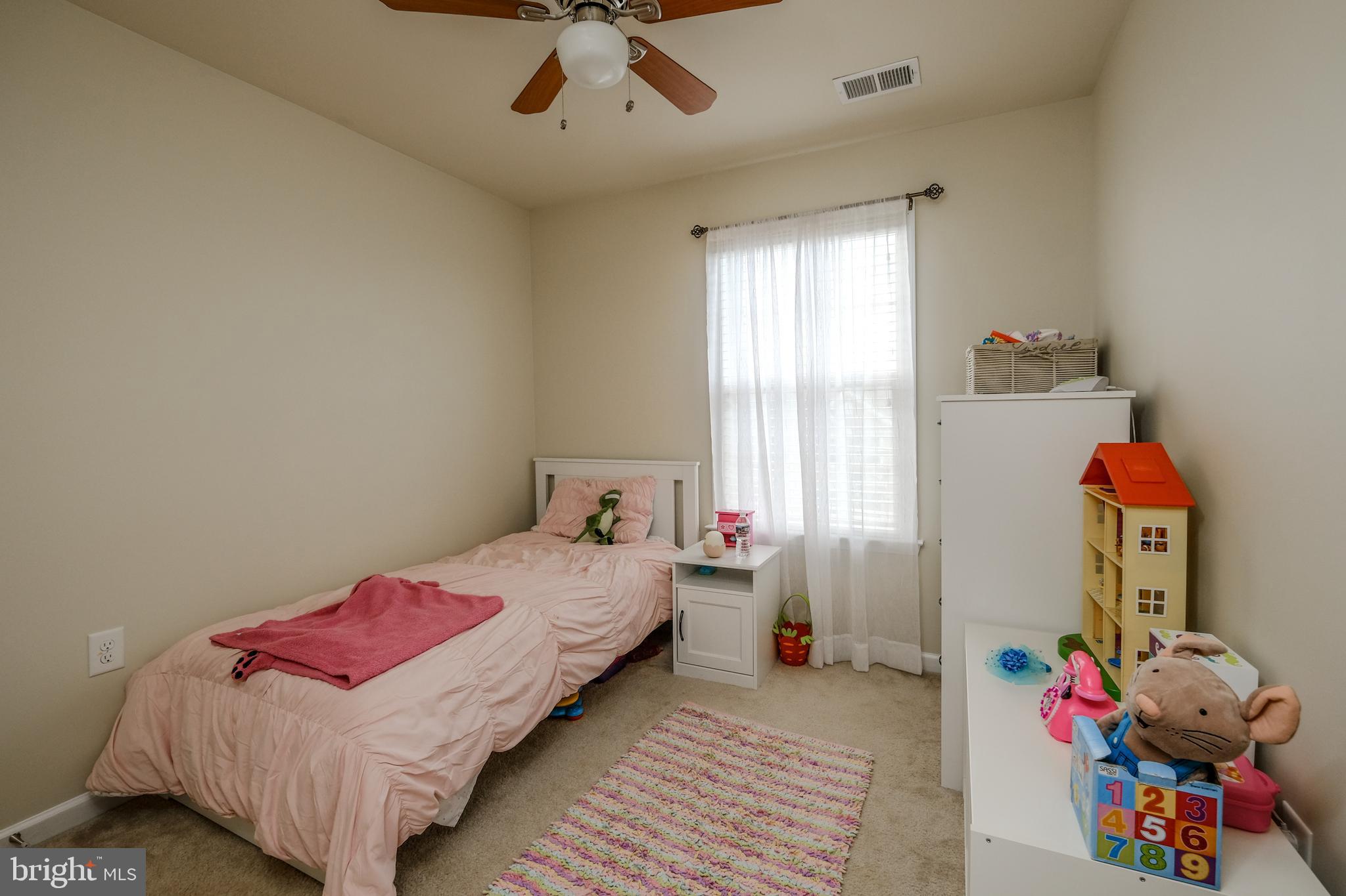 LAKELAND PLACE - Residential