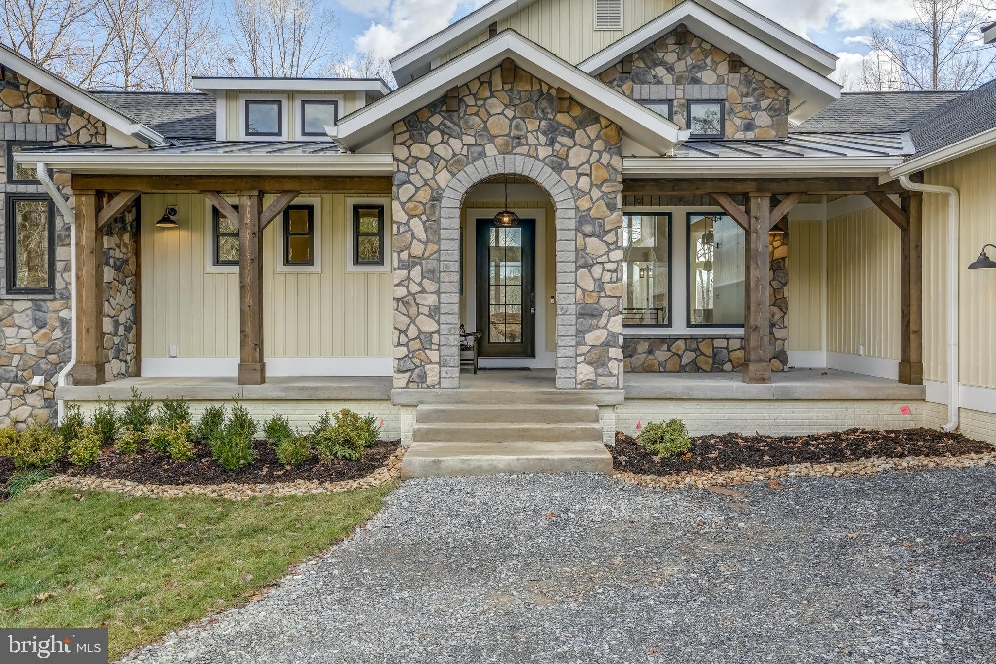 MITCHELL POINT - Residential