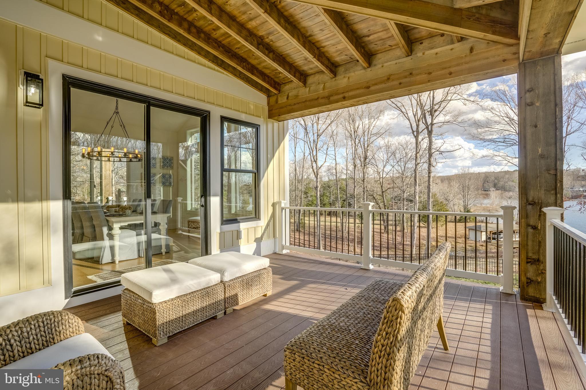 MITCHELL POINT - Residential