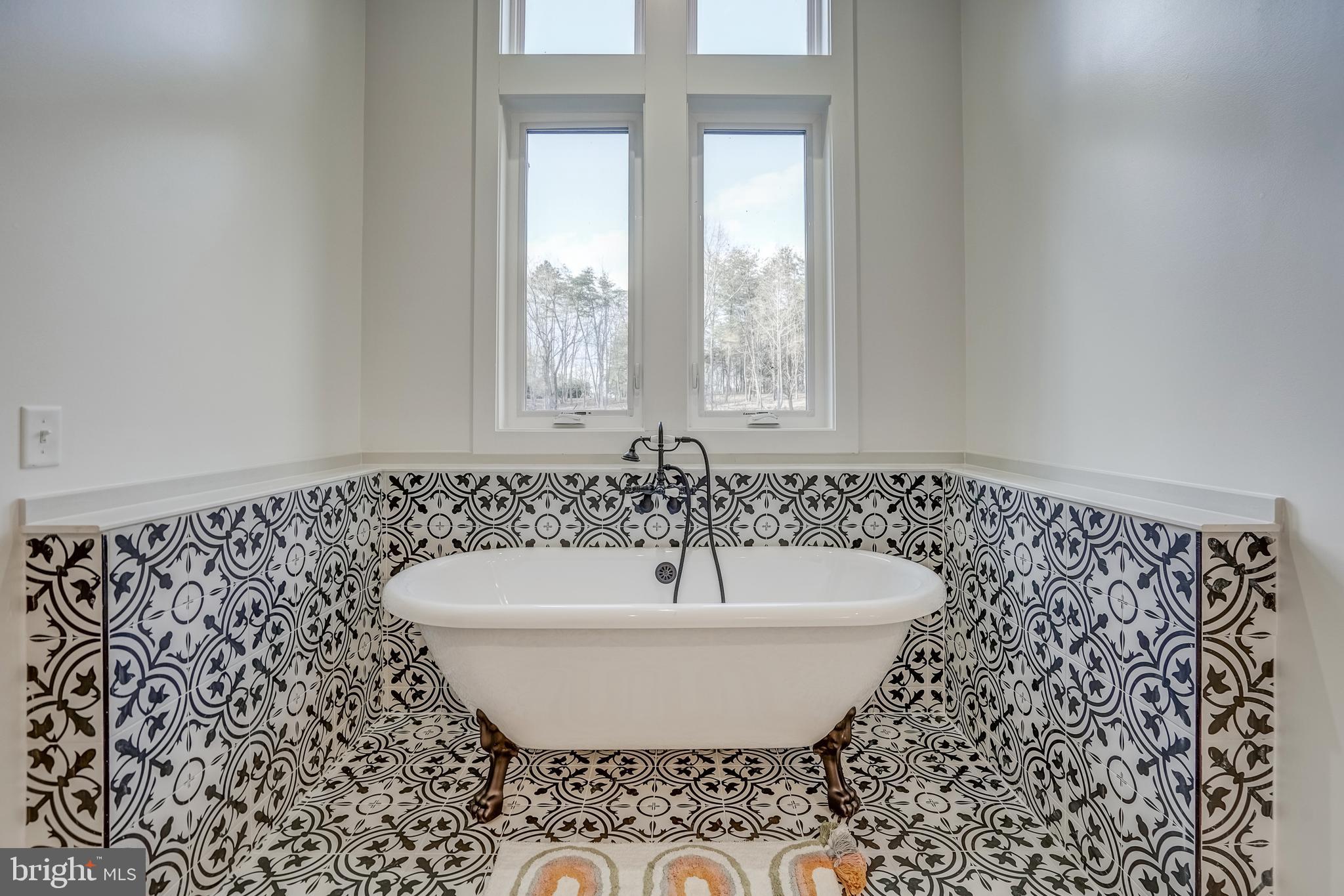 MITCHELL POINT - Residential