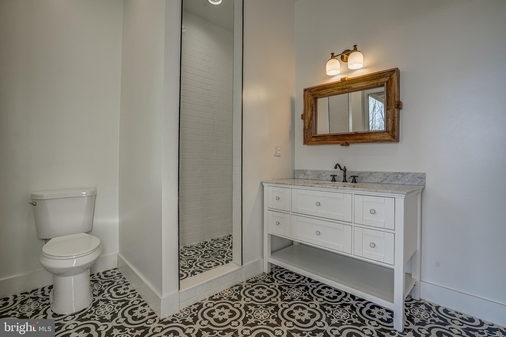 MITCHELL POINT - Residential