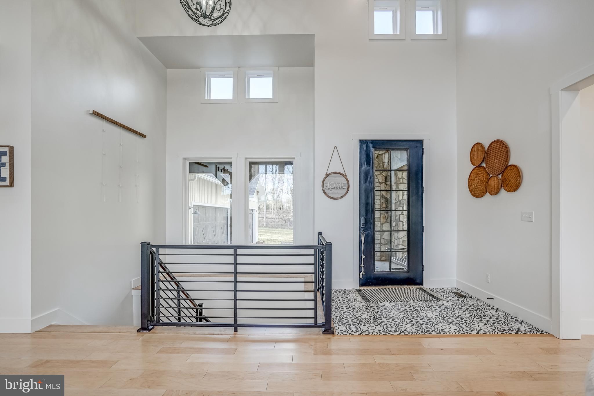 MITCHELL POINT - Residential