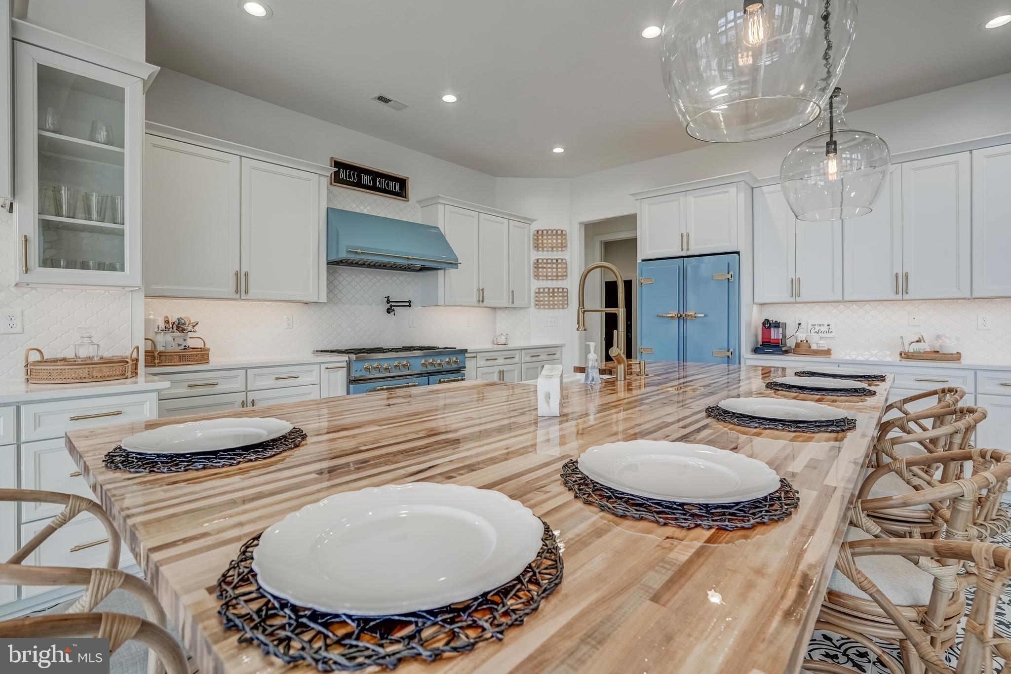 MITCHELL POINT - Residential