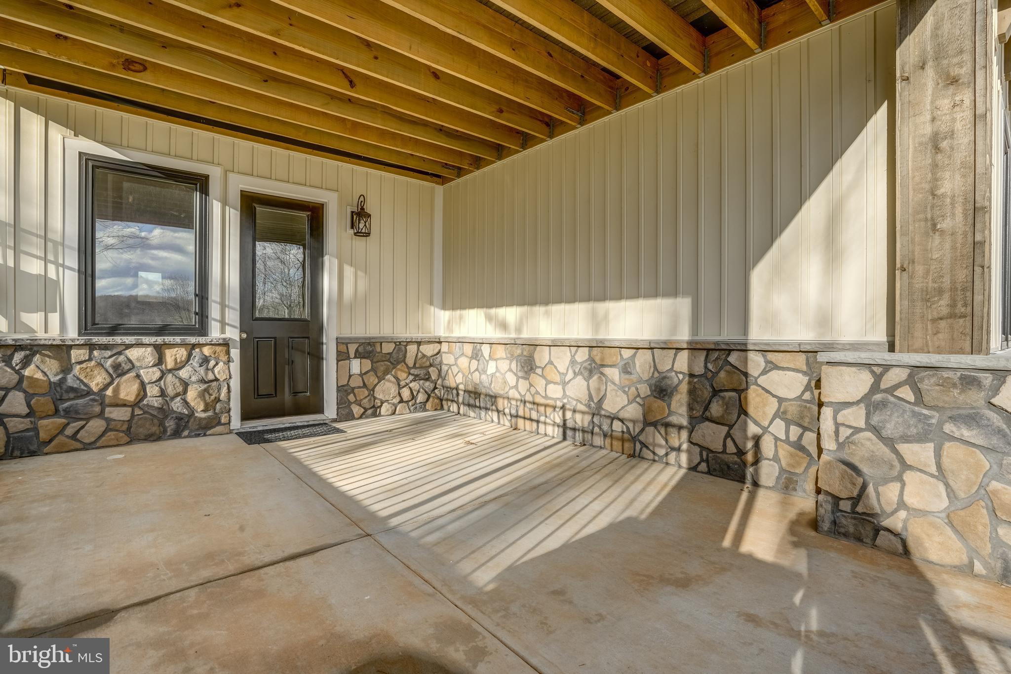 MITCHELL POINT - Residential