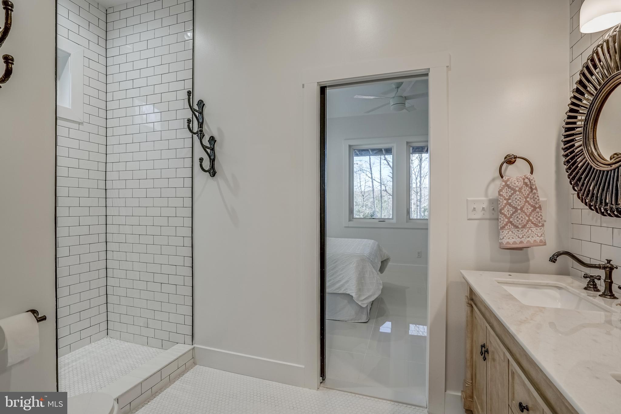 MITCHELL POINT - Residential