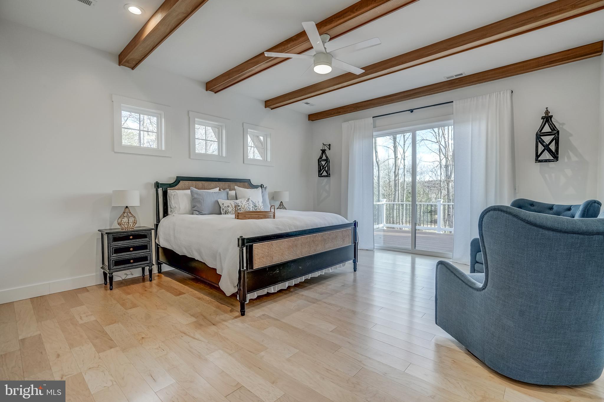 MITCHELL POINT - Residential