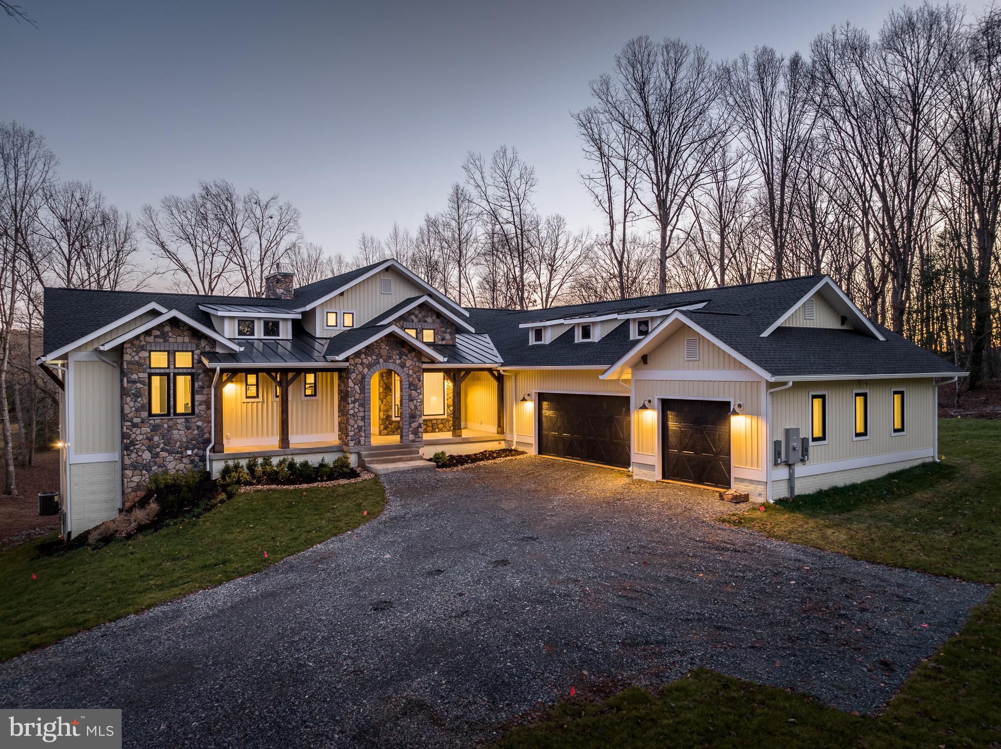 MITCHELL POINT - Residential