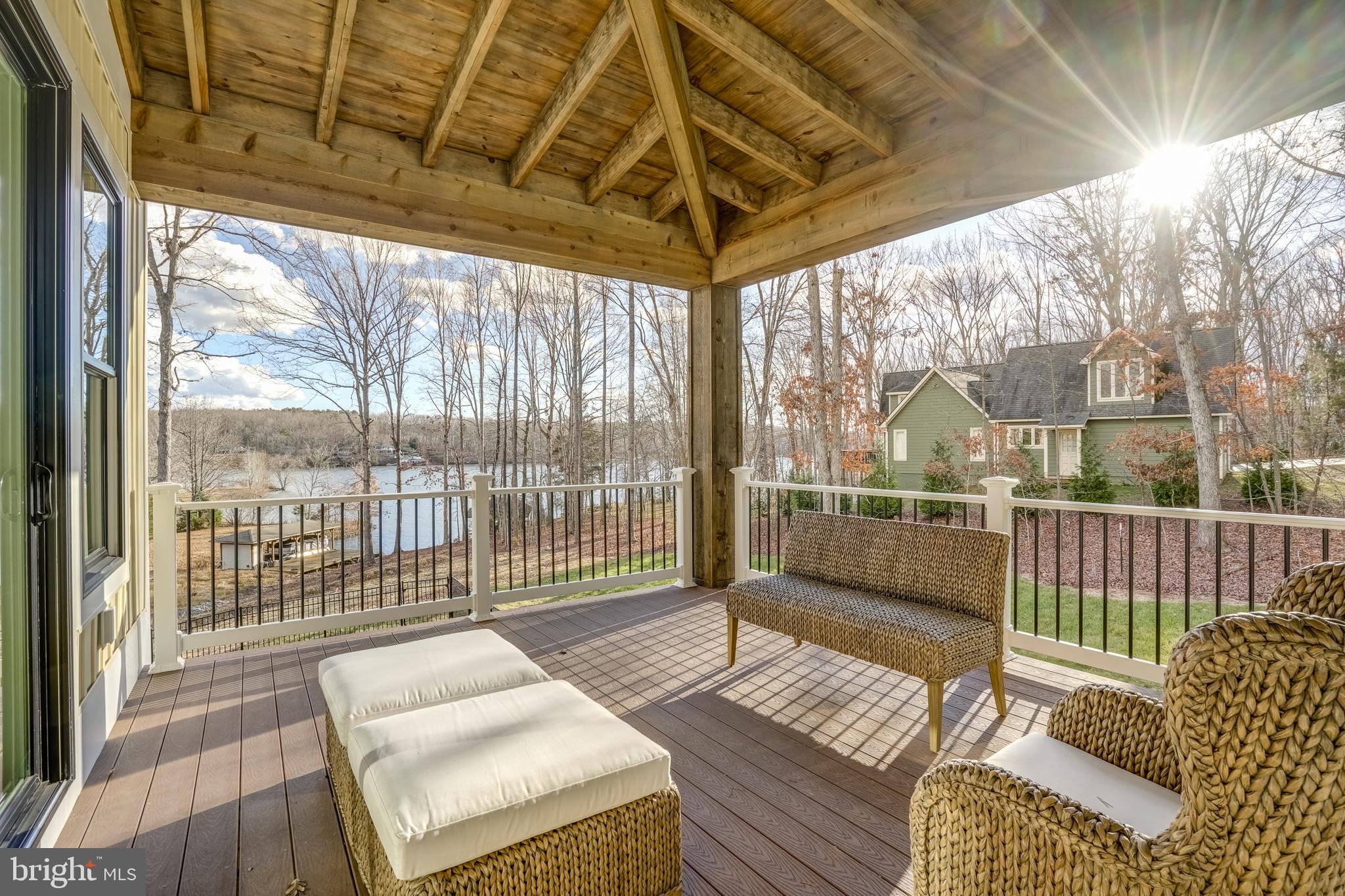 MITCHELL POINT - Residential