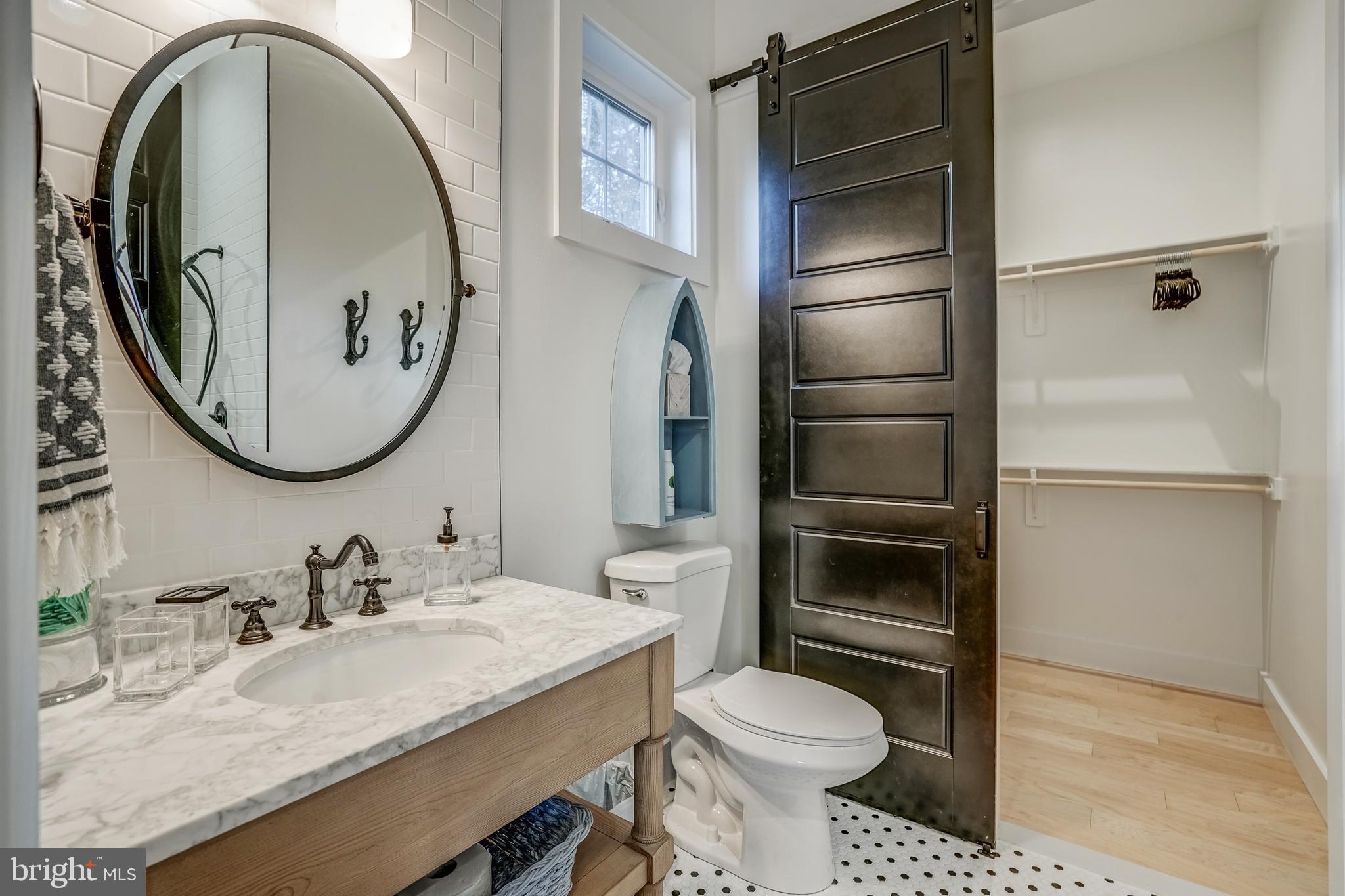 MITCHELL POINT - Residential