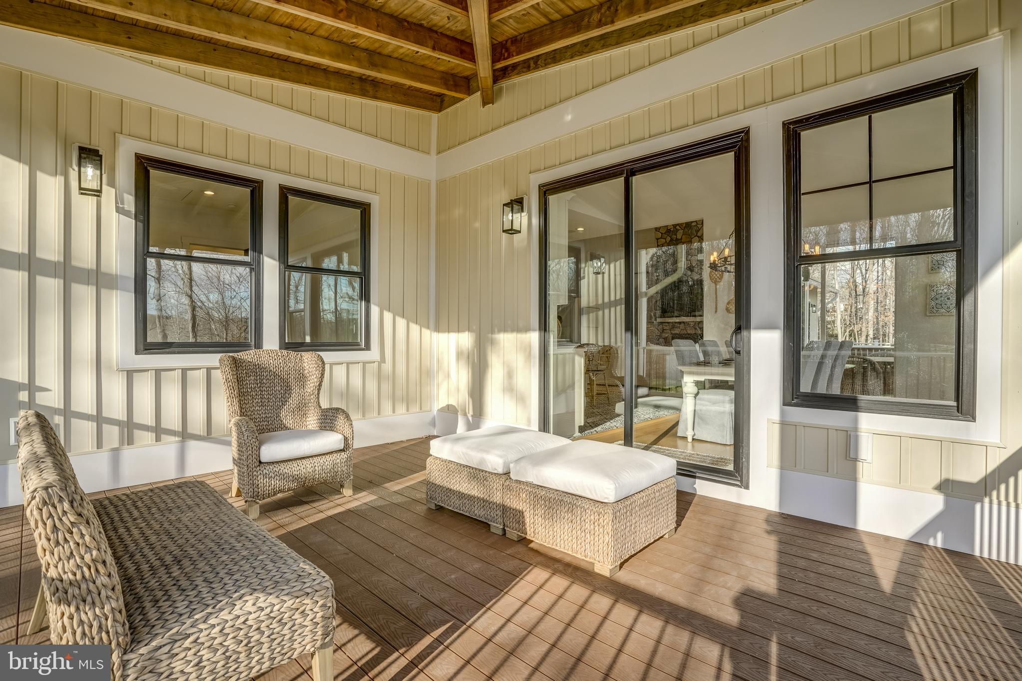 MITCHELL POINT - Residential