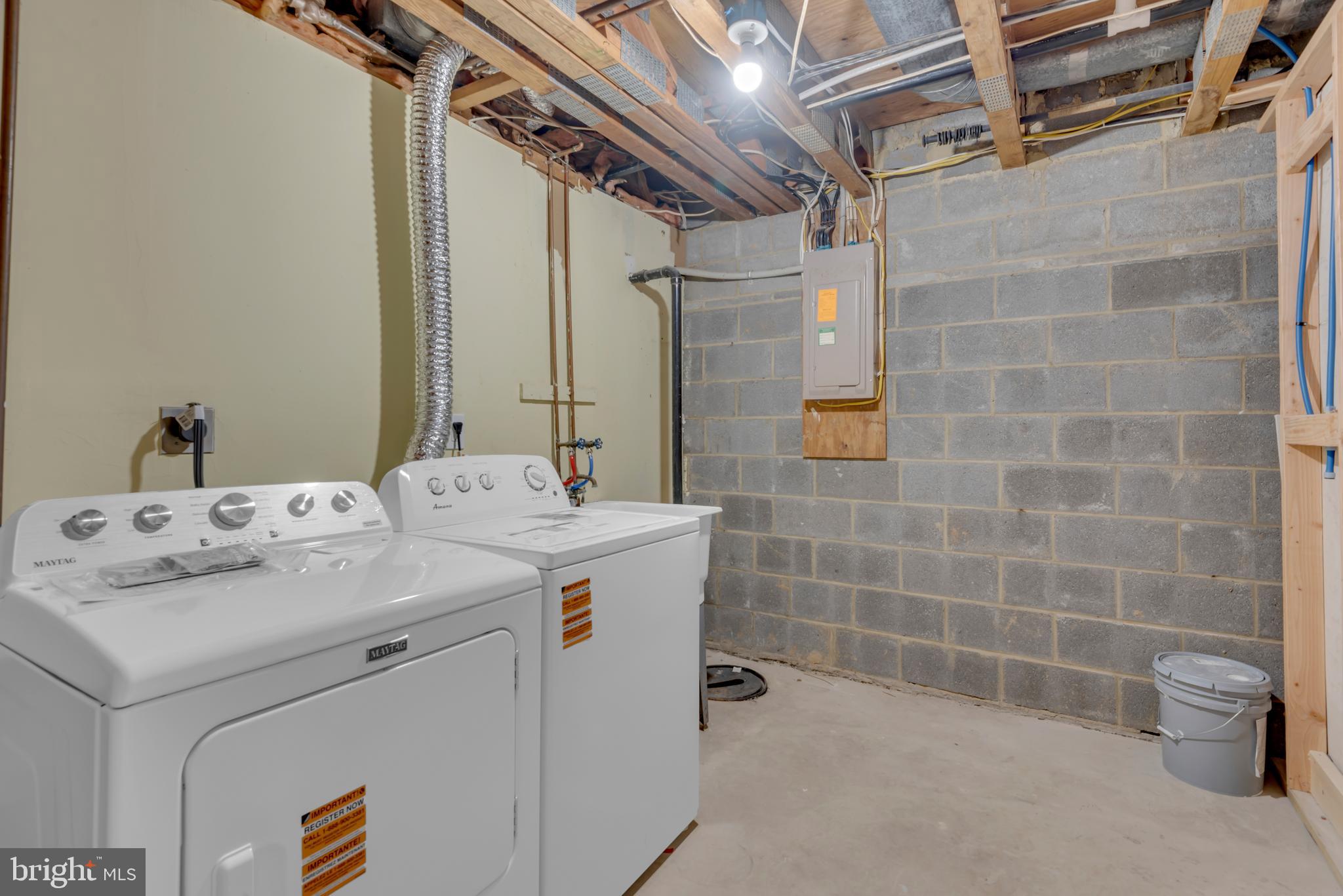 CARLTON SQUARE - Residential Lease