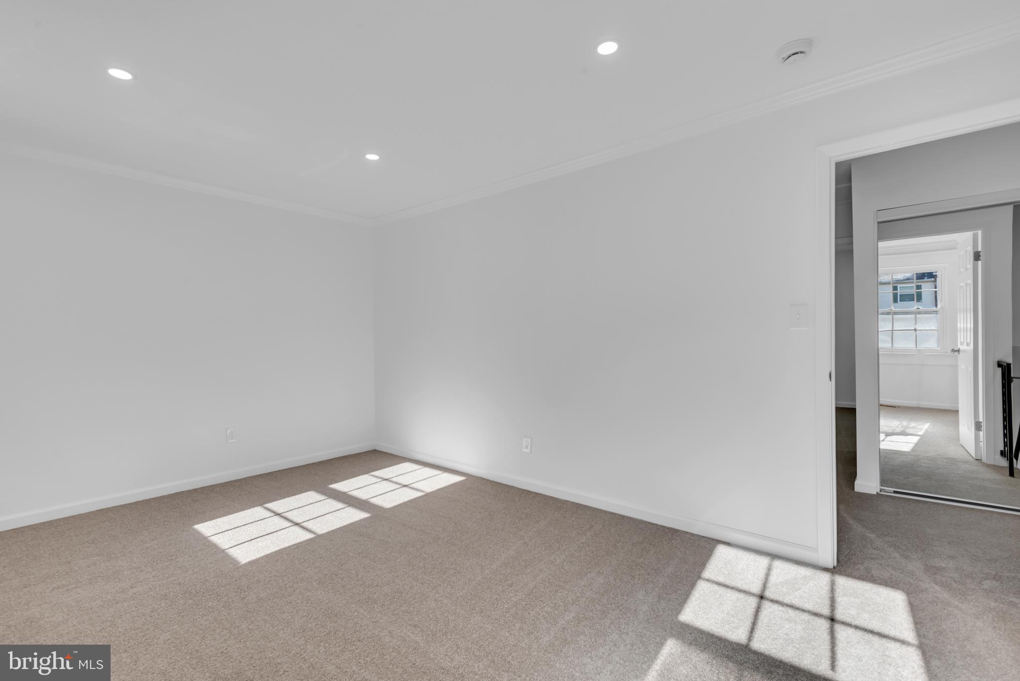 CARLTON SQUARE - Residential Lease