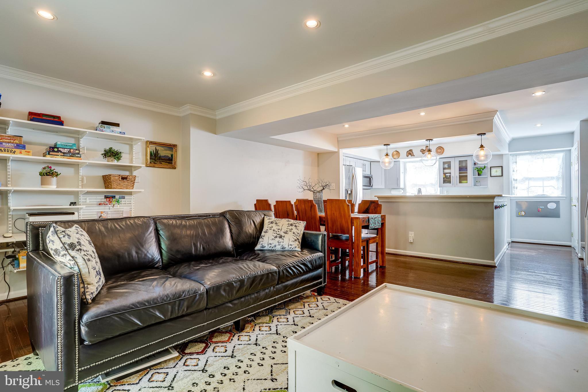 CARDINAL SQUARE - Residential