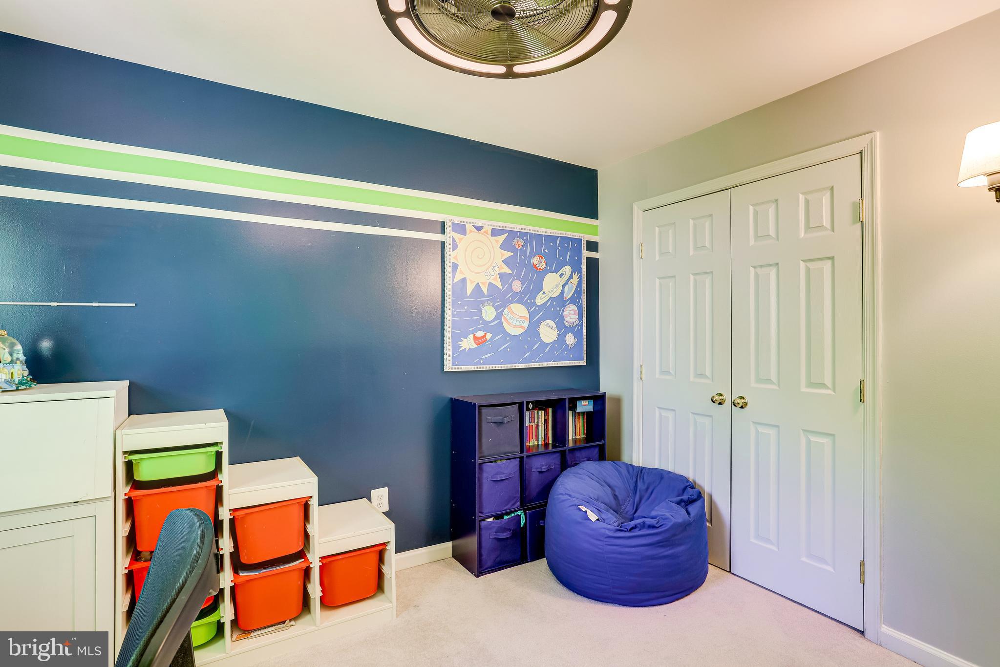 CARDINAL SQUARE - Residential