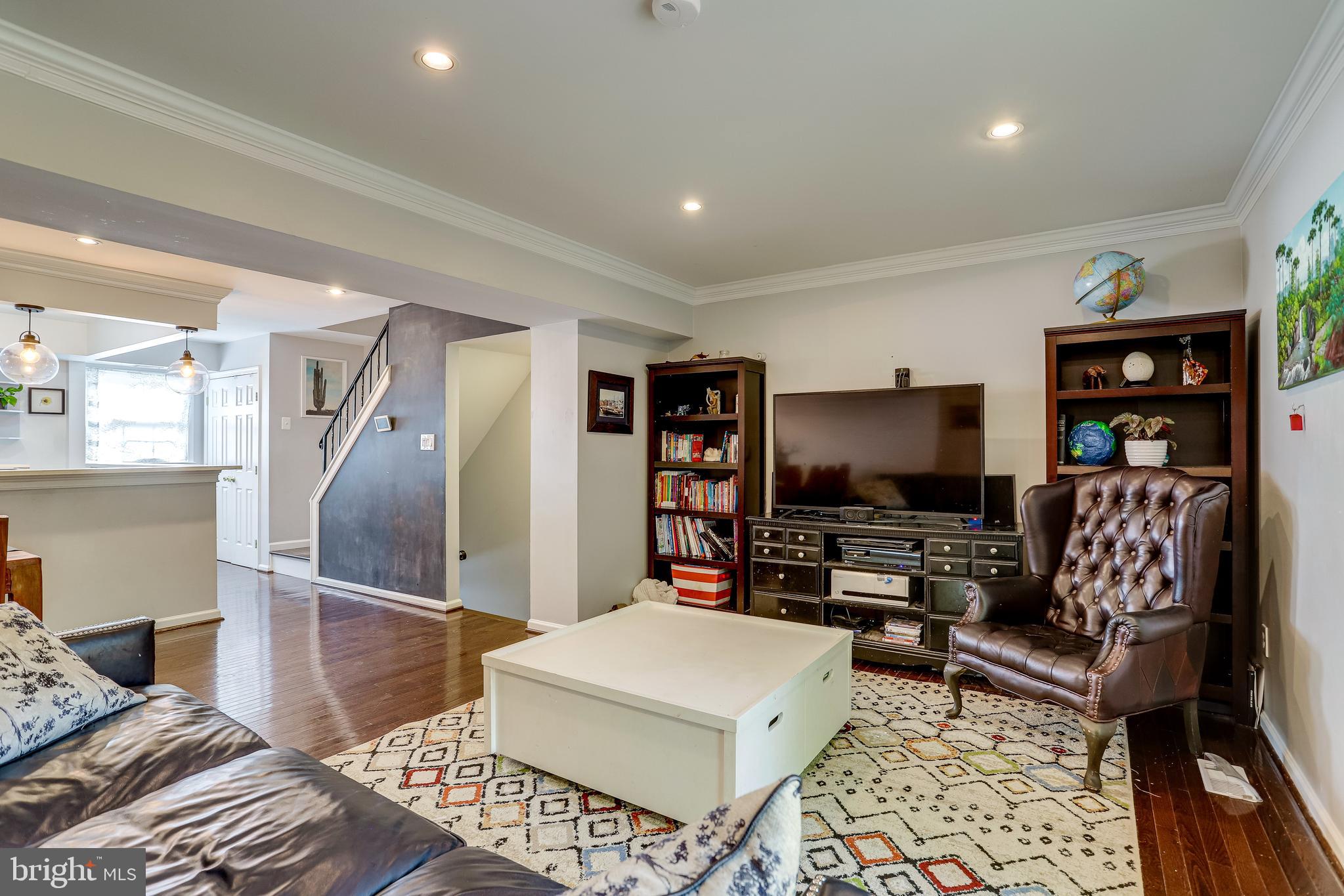 CARDINAL SQUARE - Residential