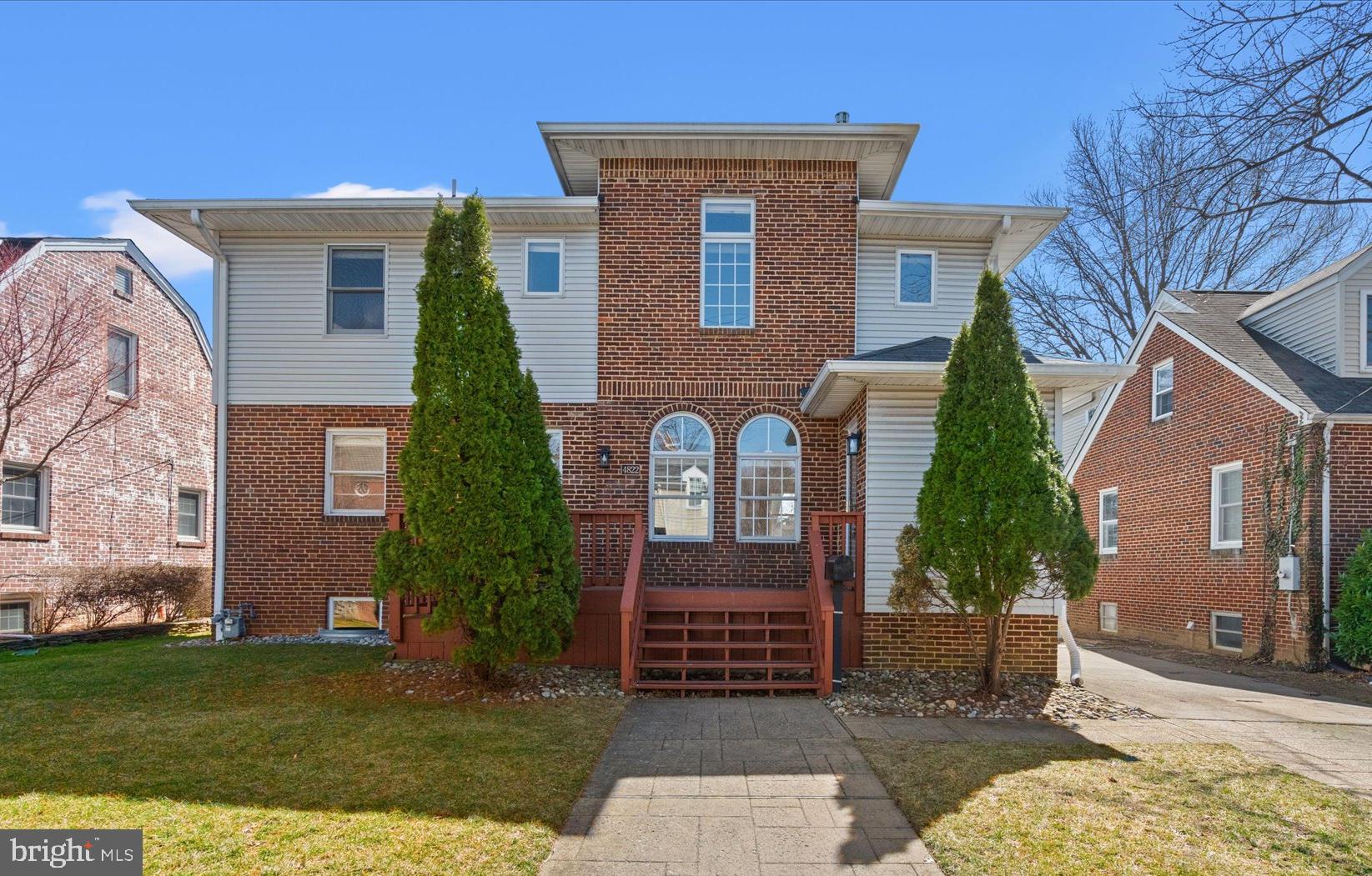 LEE HEIGHTS - Residential