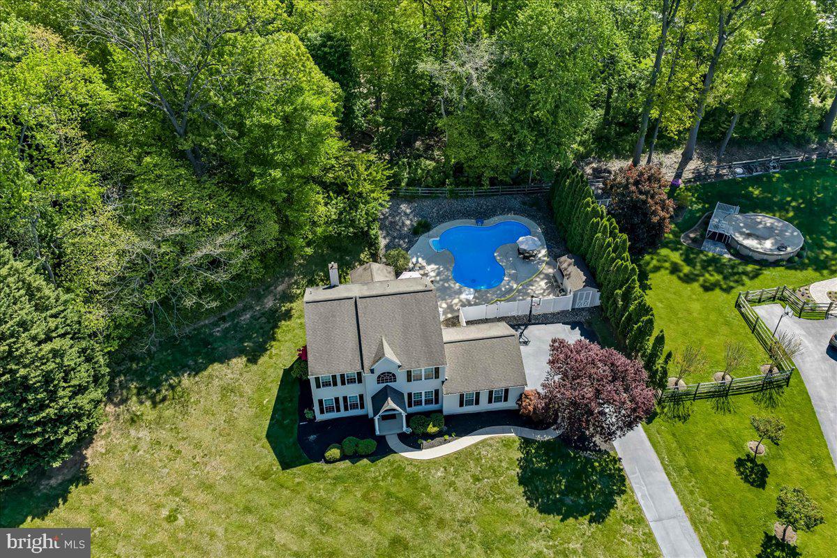 HIDDEN CREEK - Residential
