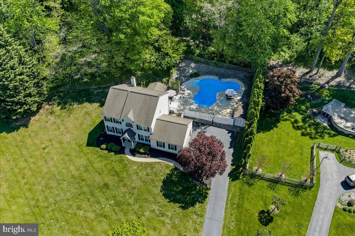 HIDDEN CREEK - Residential