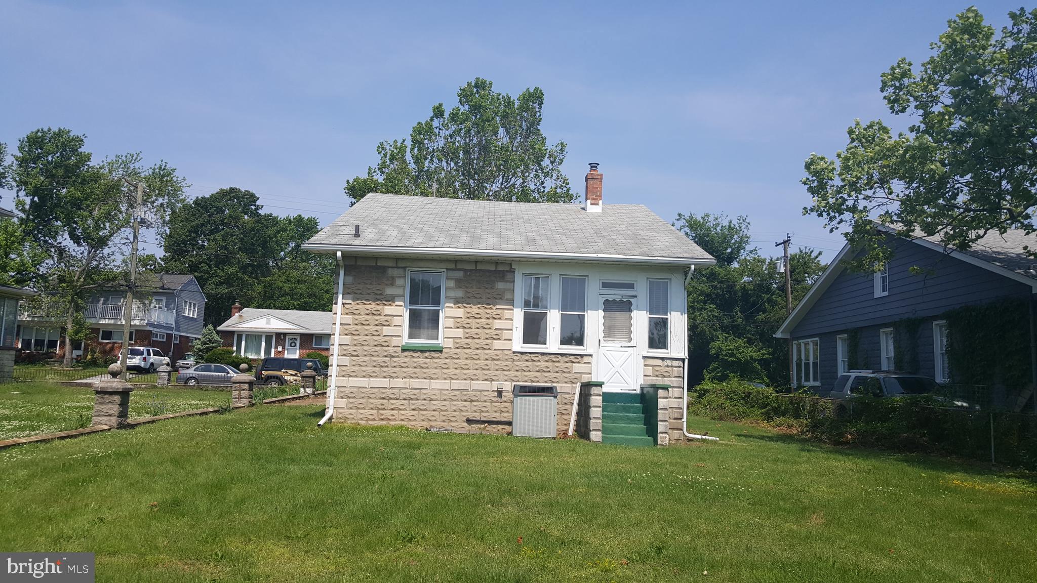 RIVIERA BEACH - Residential