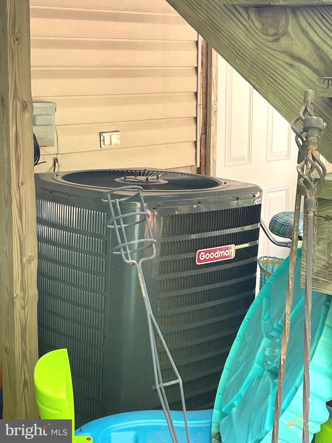 VILLAGE OF OWEN BROWN - Residential