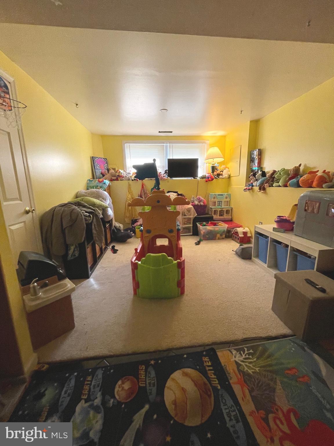 VILLAGE OF OWEN BROWN - Residential