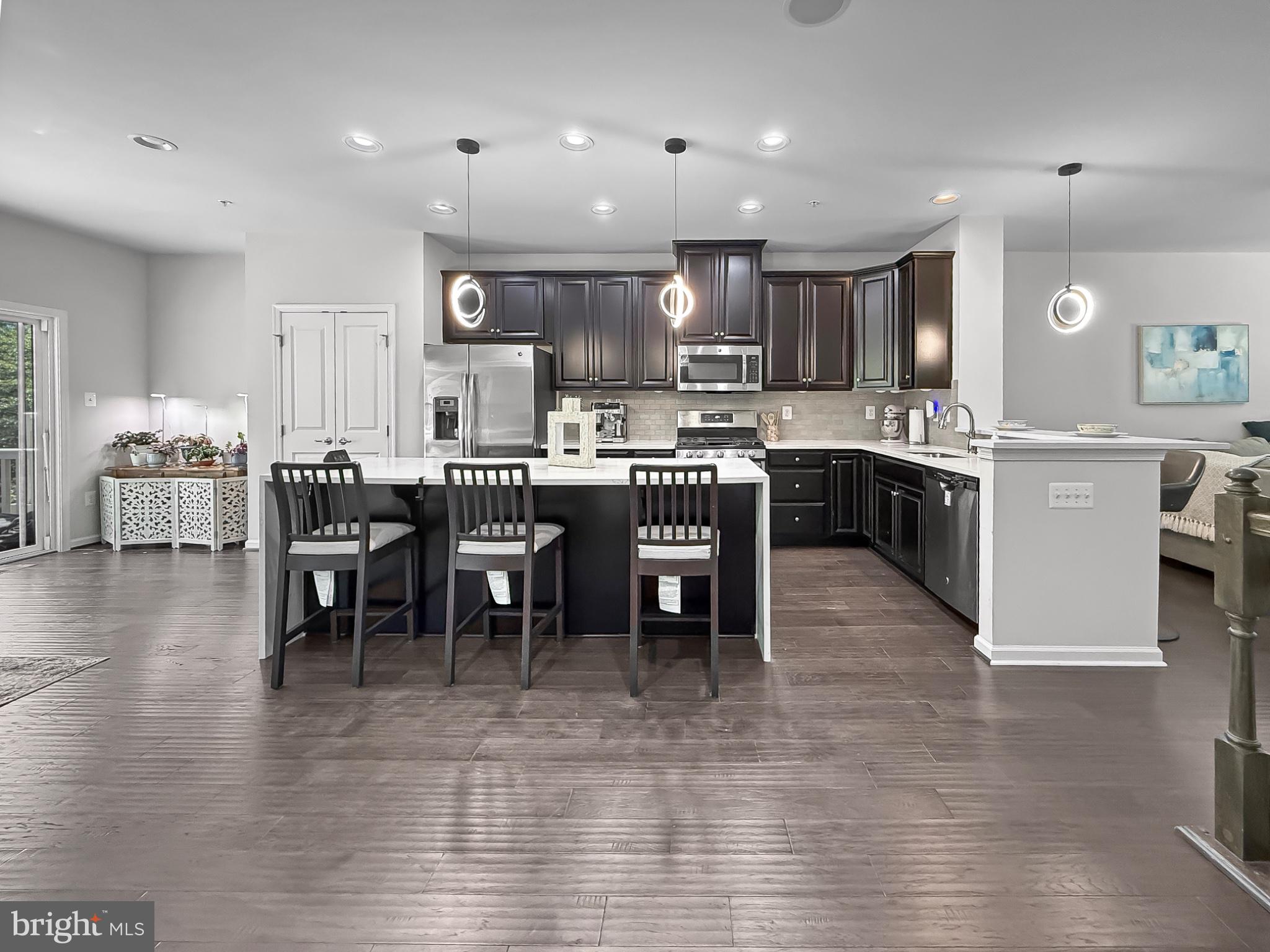 536 WILLOW BEND DRIVE