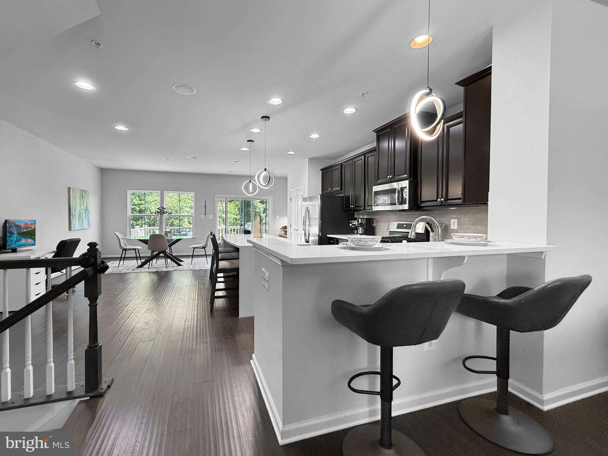 536 WILLOW BEND DRIVE