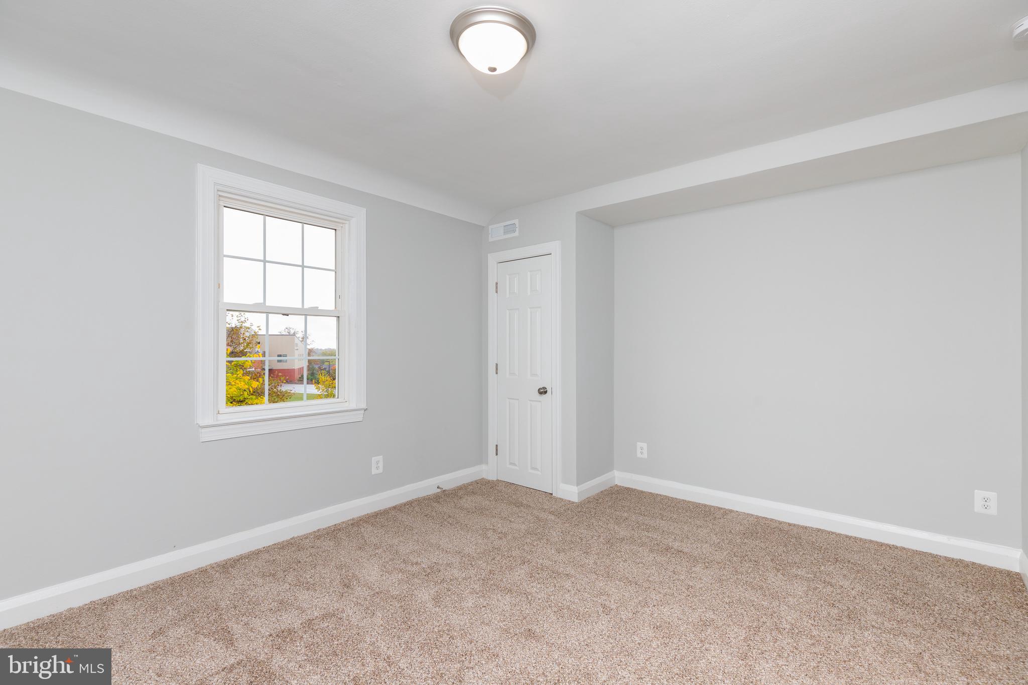 RAMBLEWOOD - Residential