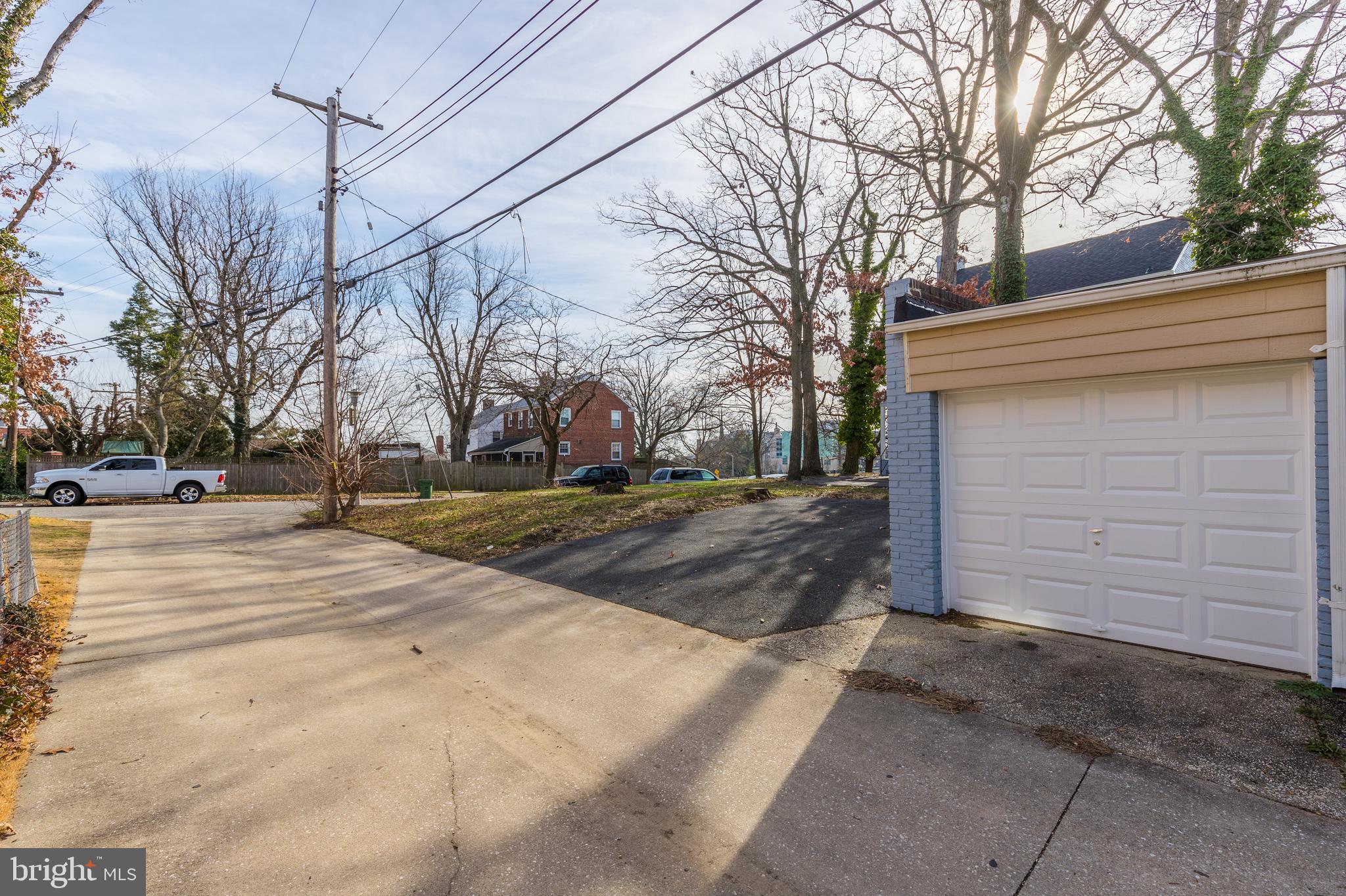 RAMBLEWOOD - Residential