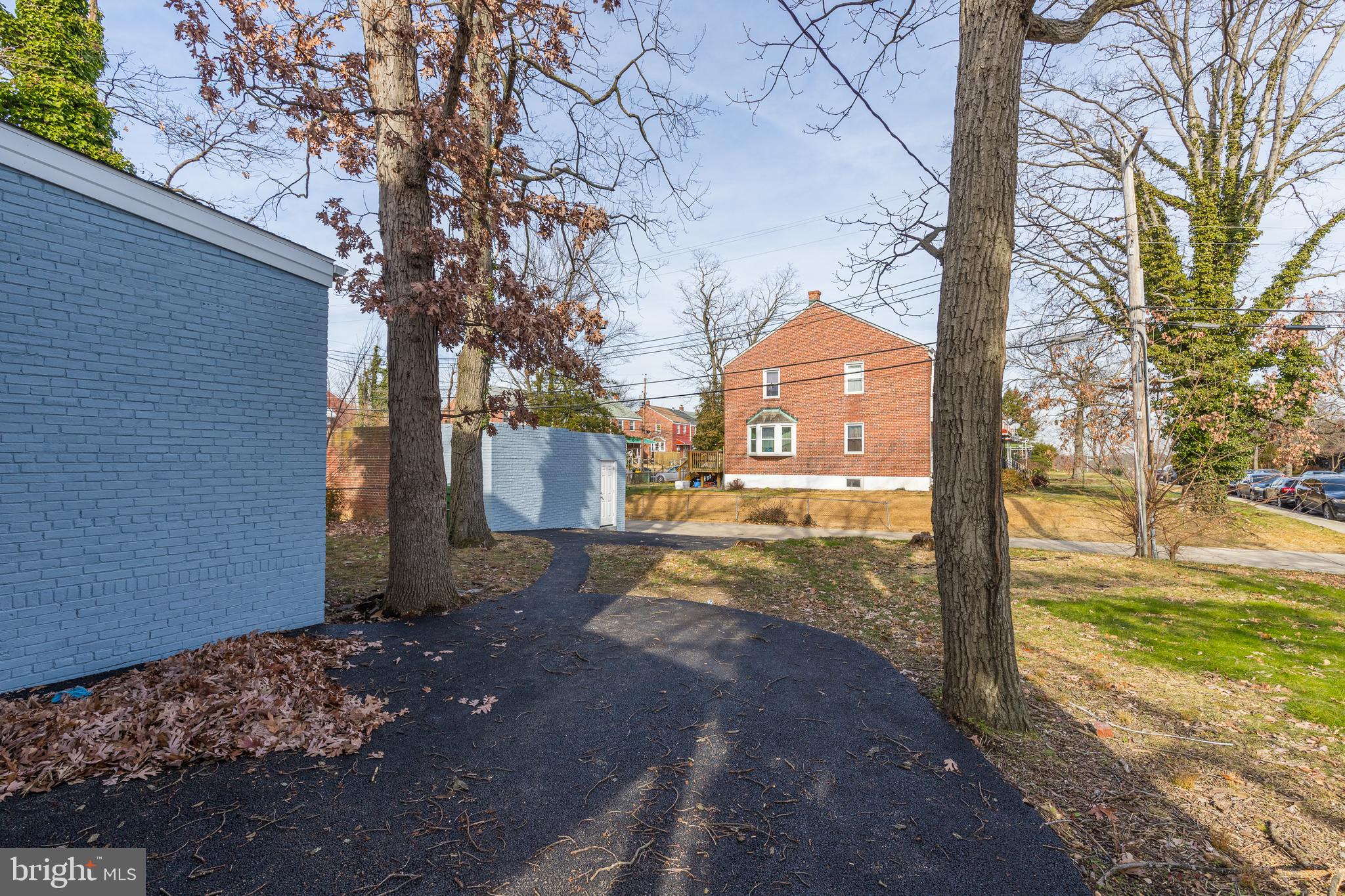 RAMBLEWOOD - Residential