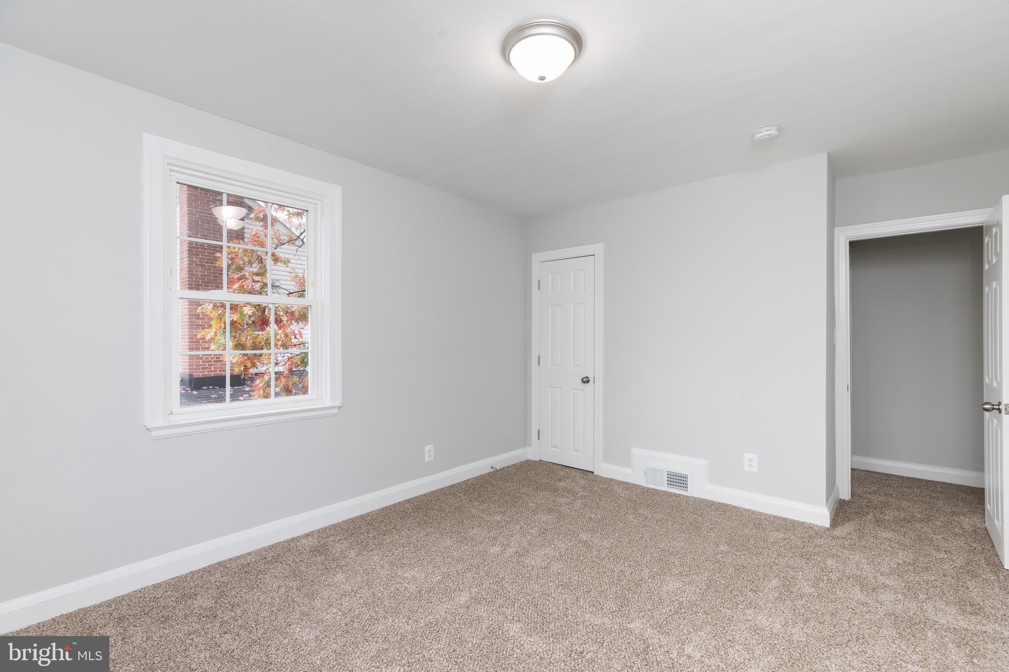 RAMBLEWOOD - Residential